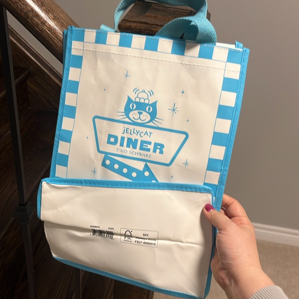 Jellycat Diner Tote Brand new Bang! New York Only! From FAO Schwarz Hard to get - Picture 4 of 5